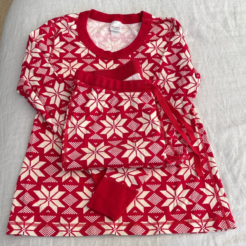 Hanna Andersson Red and White Snowflake Pajama Set